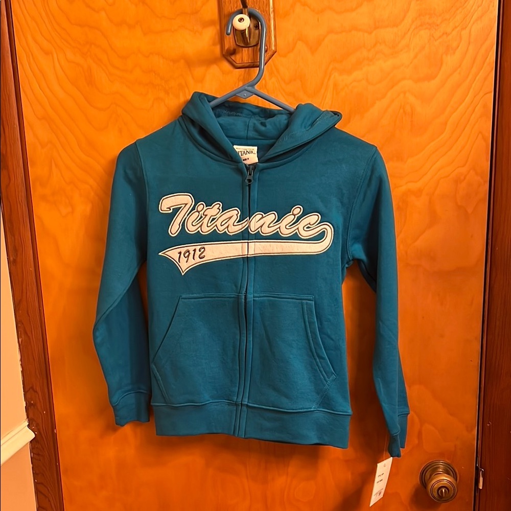 NEW WITH TAG TITANIC MUSEUM BLUE TURQUOISE HOODIE UNISEX SIZE SMALL